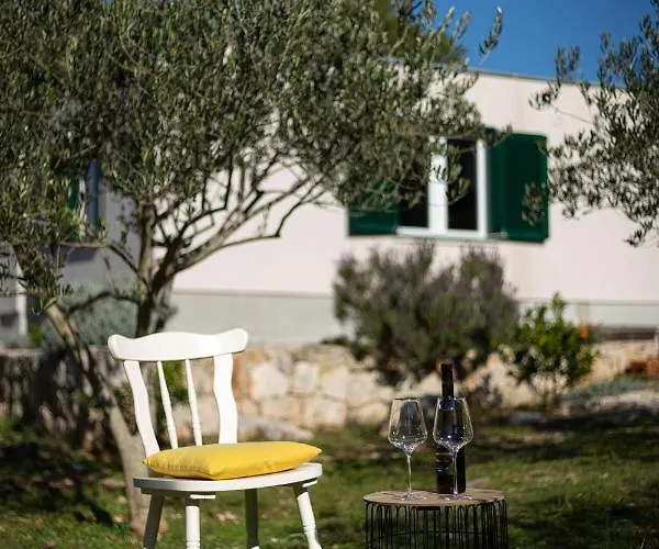 Olive Eden Ferienhaus *